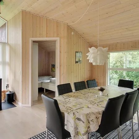 Three-bedroom Holiday In *